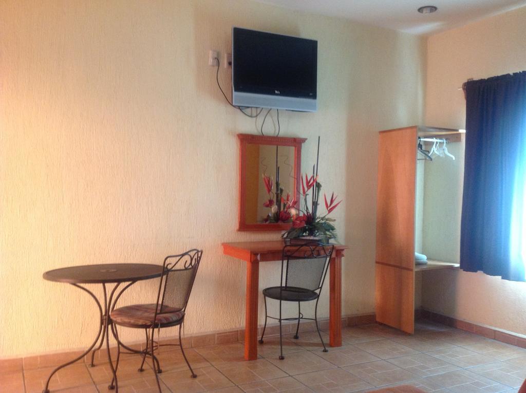 Hotel Genoves San Juan de los Lagos Pokoj fotografie
